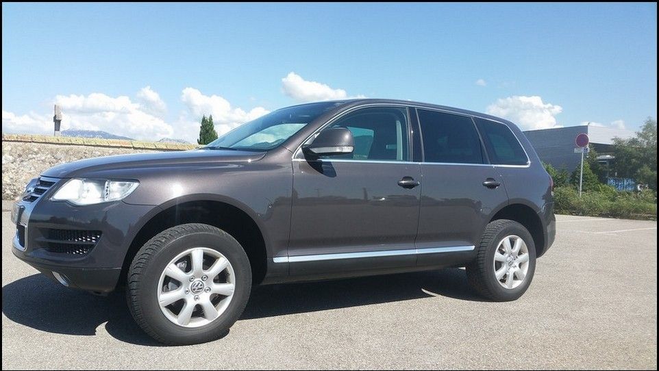 Volkswagen Touareg vue gauche